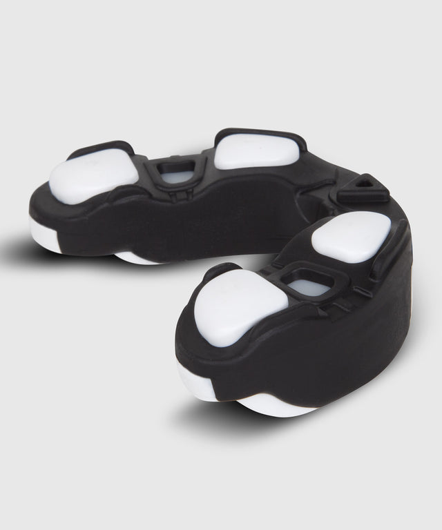Protector bucal Venum Predator – Negro/Blanco