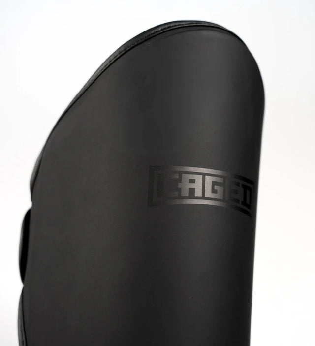 Bundel Guantoni da boxe + Paratibie Caged Shadow