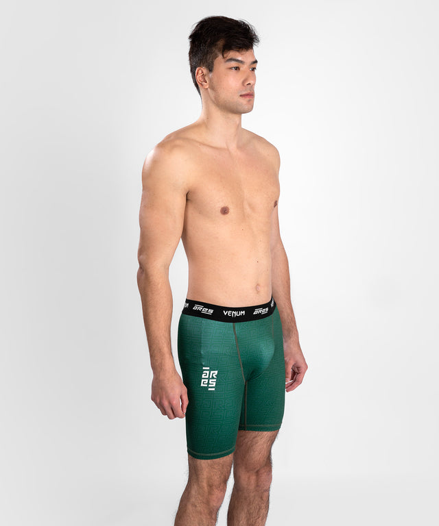 Pantaloncini a compressione Venum x Ares 2.0 – Cachi